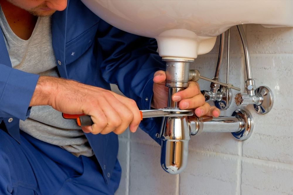 Save Water and Money: Latest Plumbing Tech for Efficient Homes